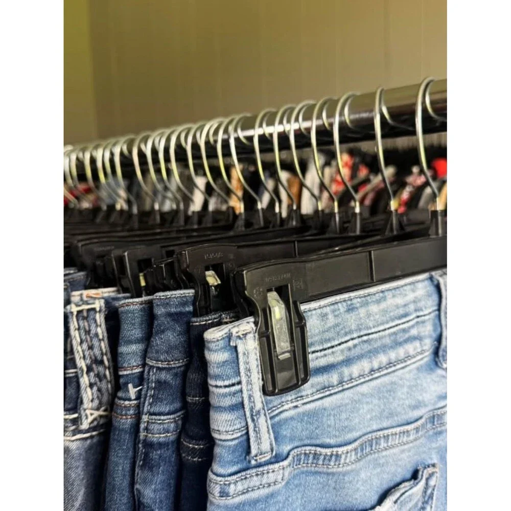 20 heavy duty black pant hangers | CANNOT BE BUNDLED